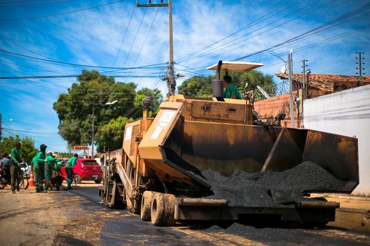 Rua Do Col Gio Militar Asfaltada Em Fase Do Canal Da Esperan A Em