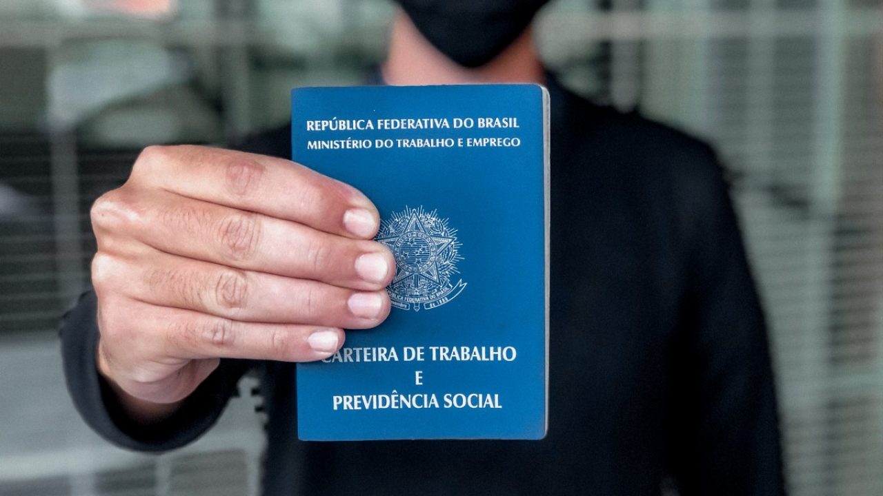 Brasil cria 85,8 mil vagas de trabalho em novembro