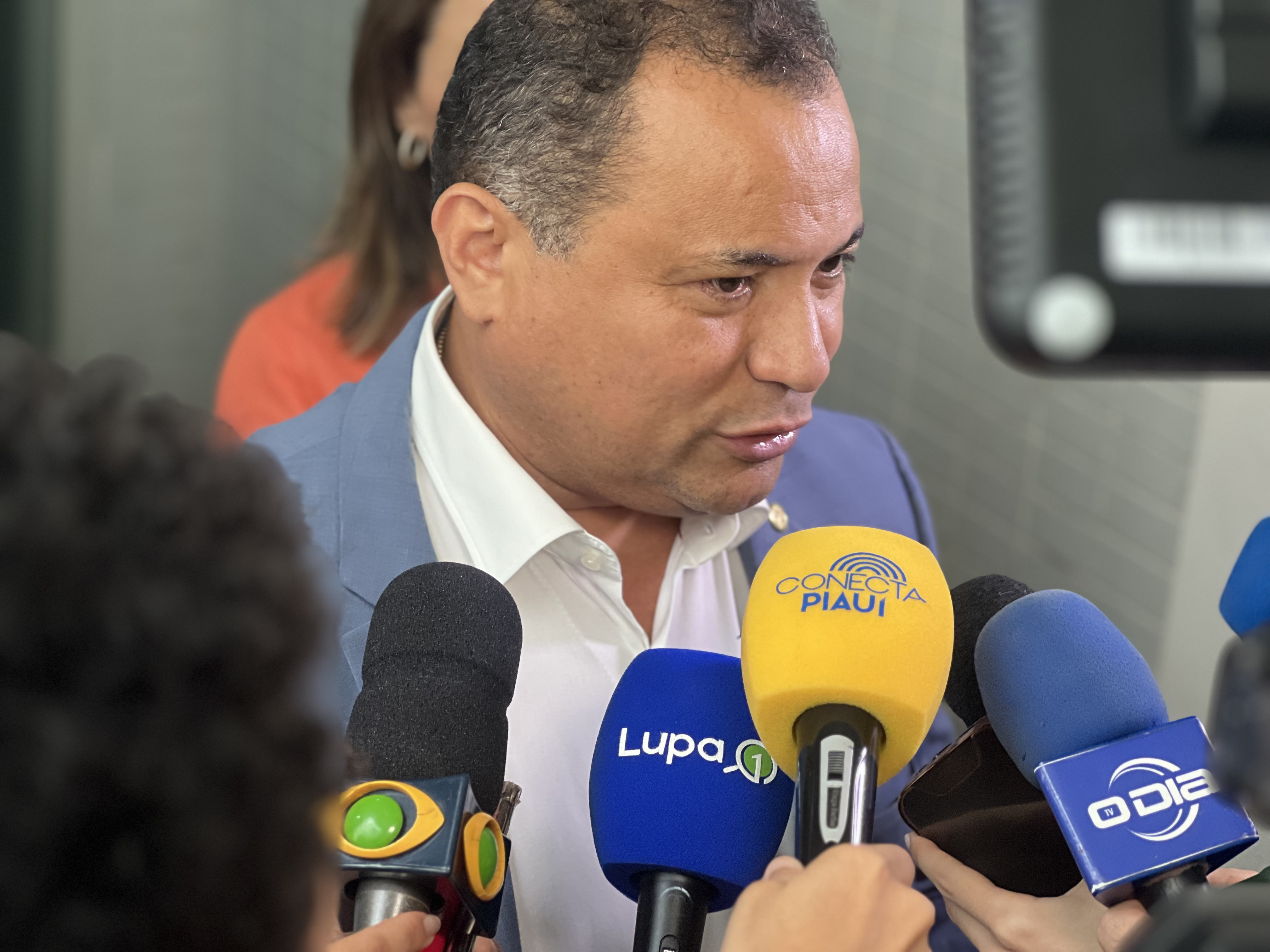 Deputado Evaldo Gomes diz que críticas da oposição “muitas vezes não têm fundamento“