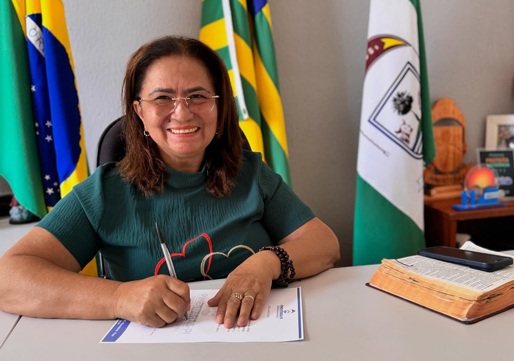Lúcia Lacerda, prefeita de Pimenteiras-PI