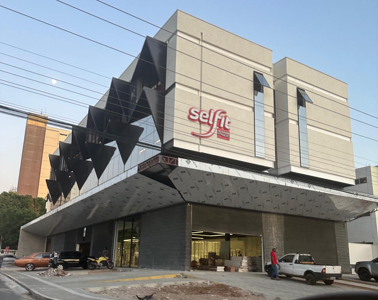 Desafios para academias locais: A concorrência dos gigantes fitness