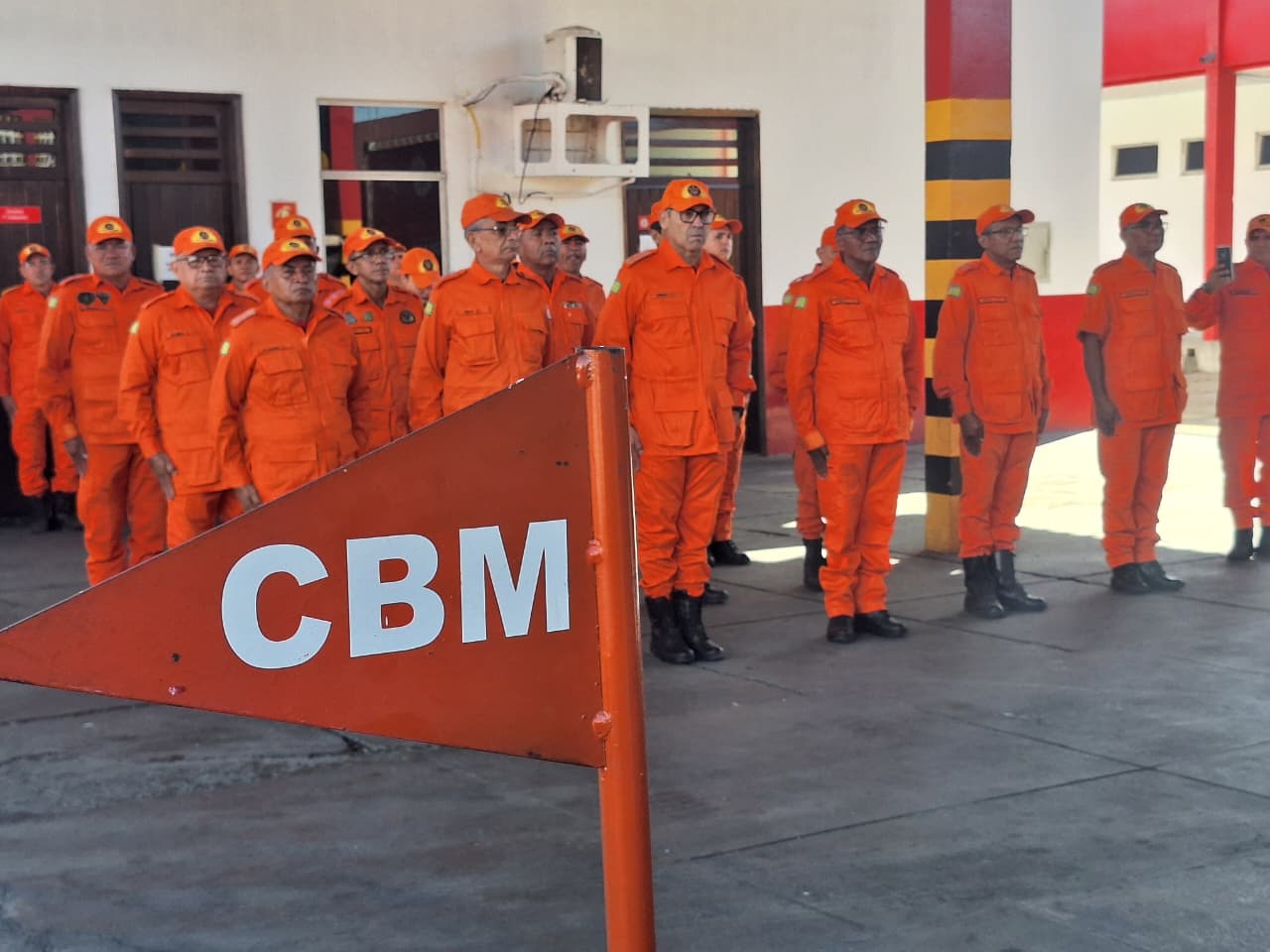 Rafael sanciona lei que cria cadastro de reserva para concurso do Corpo de Bombeiros