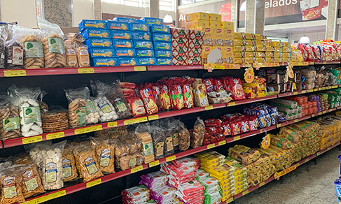 Após 3 meses de crescimento, varejo registra -0,4% em abril