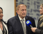 Mão Santa recebe a Medalha Mérito Legislativo de 2024, na Câmara dos Deputados - Foto: Lupa1
