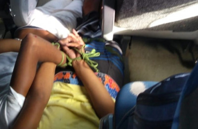 Homens são presos por policiais a paisana em tentativa de assalto a ônibus
