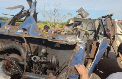 Criminosos explodem carro-forte e roubam dinheiro no Maranhão