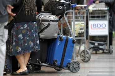 Bolsonaro veta retorno de bagagens gratuitas