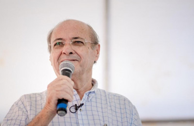 Sílvio Mendes recebe ex-prefeitos, vereadores e lideranças em Teresina
