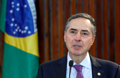 Ex-deputado do Piauí ataca ministro Barroso e o chama de 