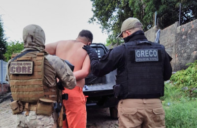 Polícia prende criminosos e apreende tabletes de cocaína na zona Leste de Teresina