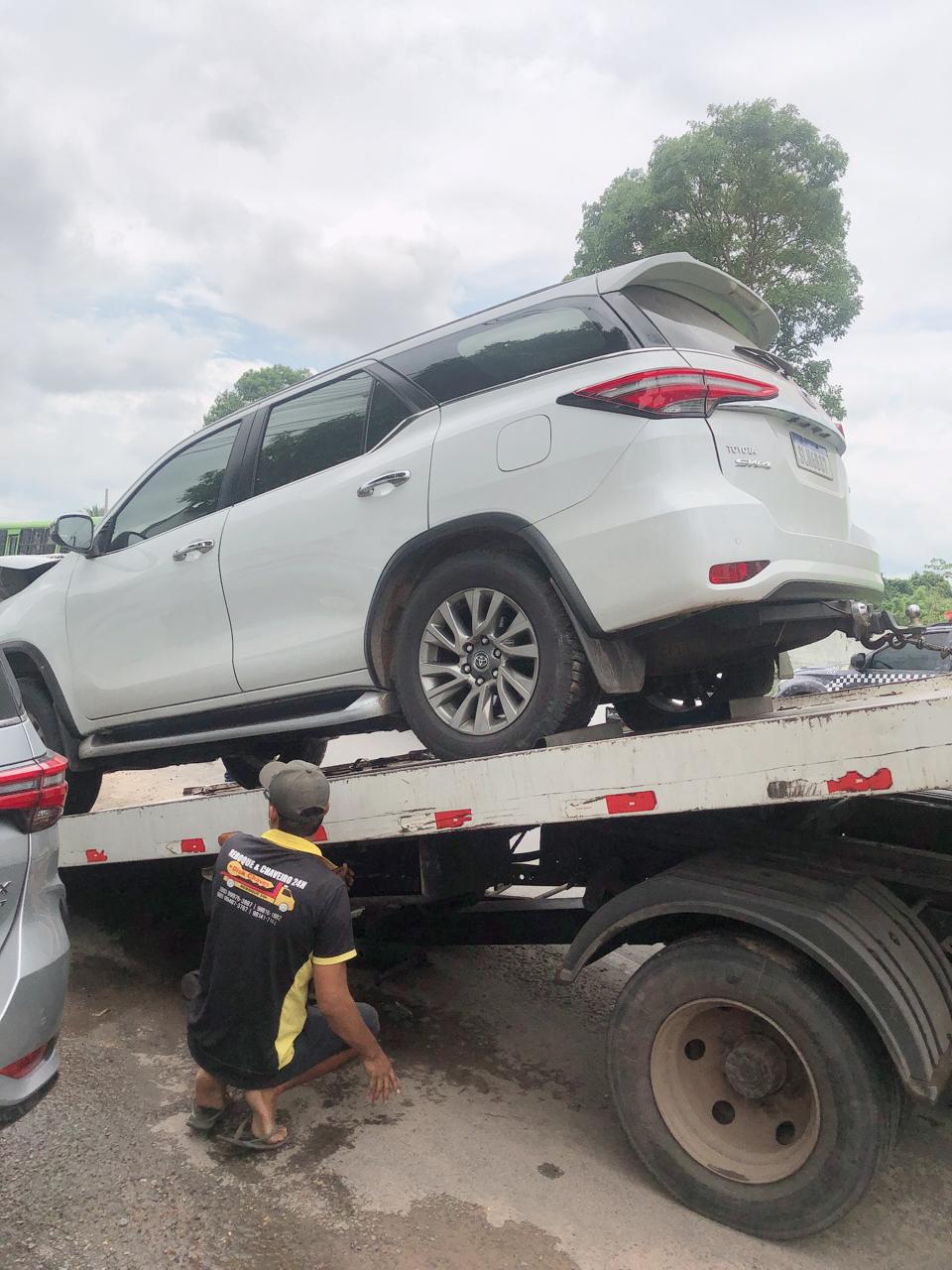 Criminoso bate carro roubado de vereador João Pereira - Foto: Reprodução