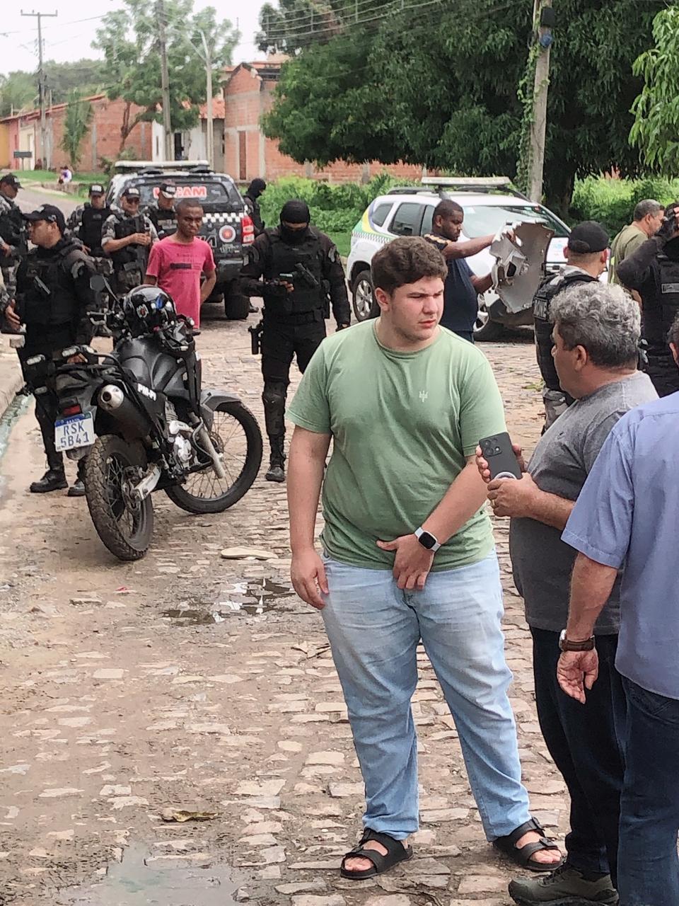 Criminoso bate carro roubado de vereador João Pereira - Foto: Reprodução