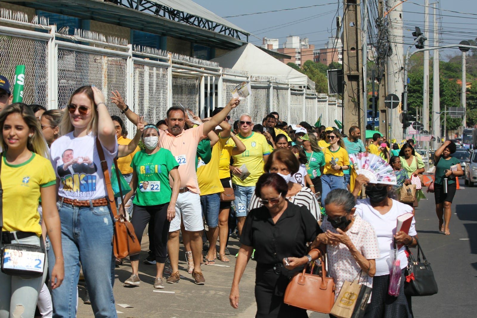 Apoiadores em evento com Jair Bolsonaro em Teresina