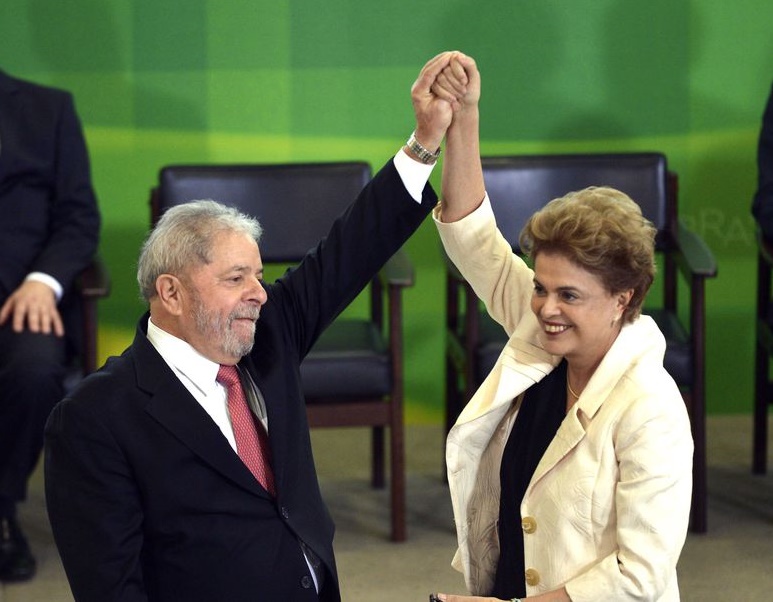 Sem querer Dilma, Lula afirma que ela “pode ajudar fazendo nada”