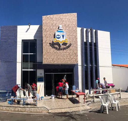 Igrejas evangélicas crescem onde o Estado não chega no Piauí
