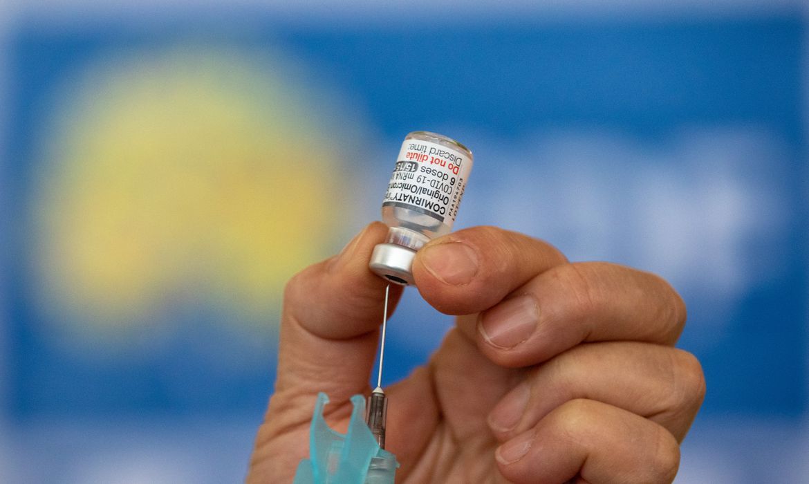 Nova vacina contra a covid-19 chega à população em 15 dias